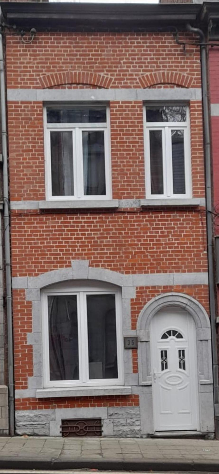 Maison Fontaine Du Saxophone Dinant Bagian luar foto